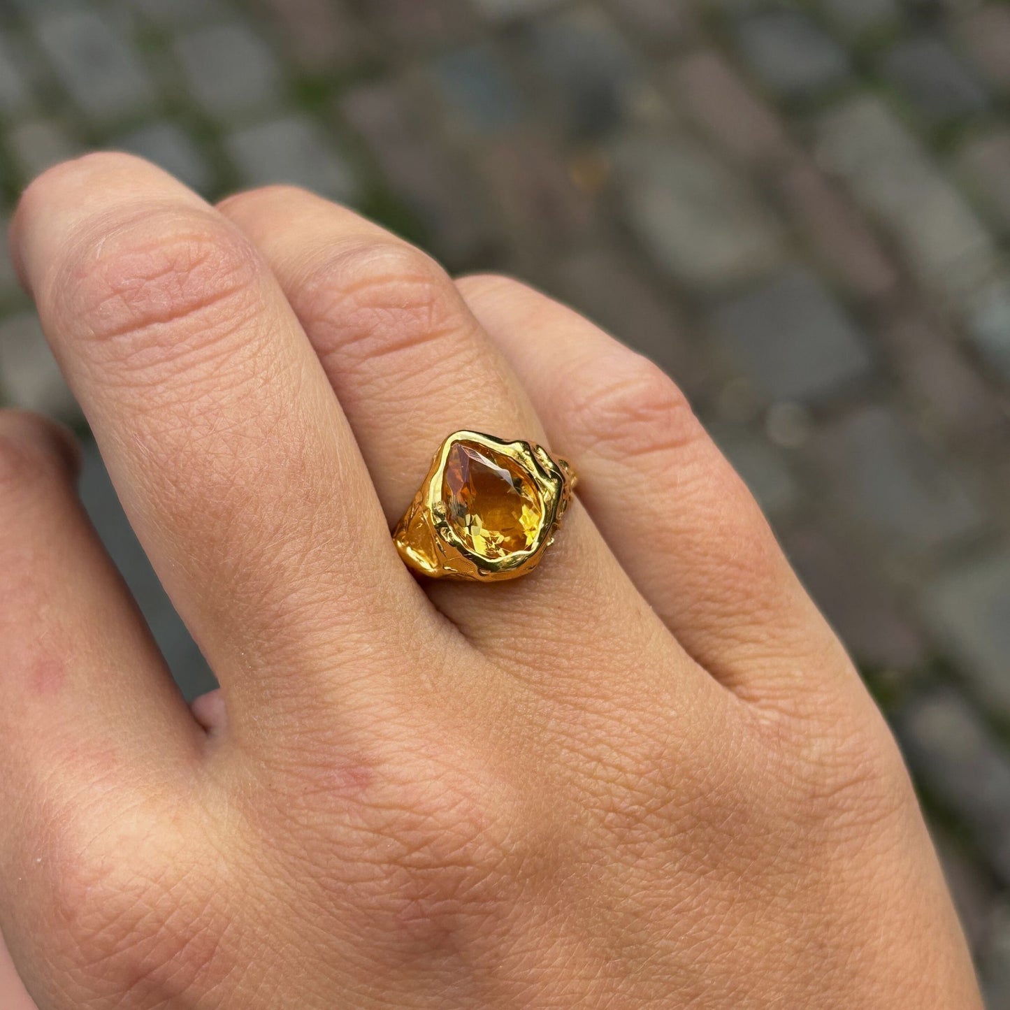 Citrine Molten Pear