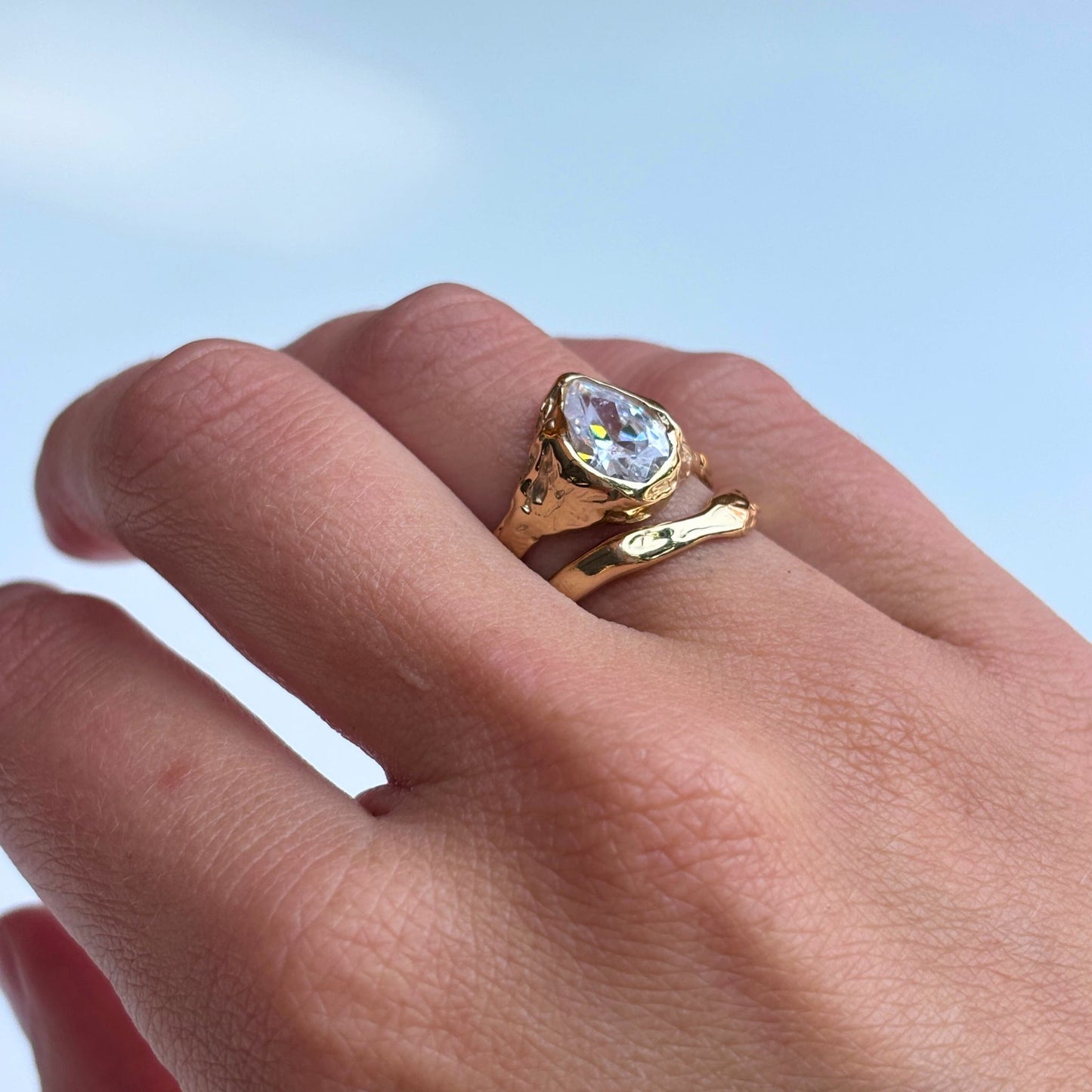 9ct Pear Molten Stack