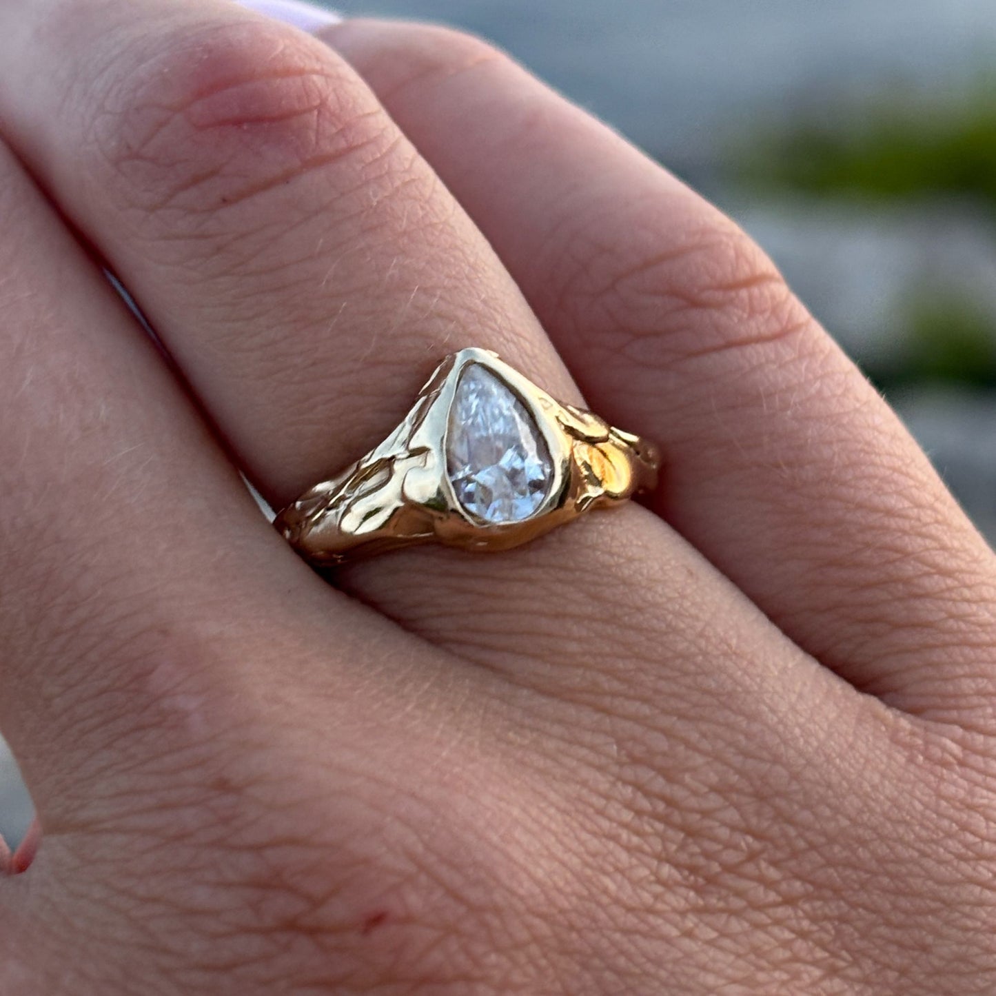 Engagement Dainty Pear