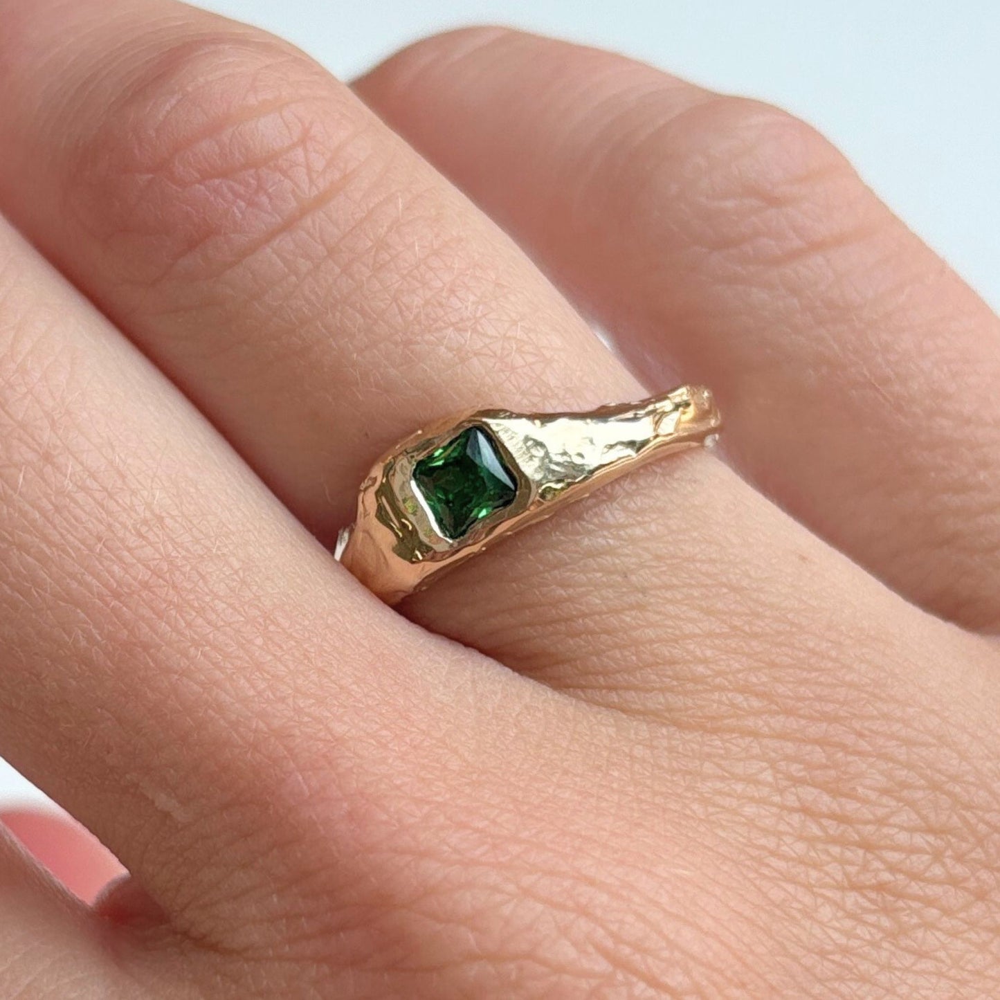 Emerald Huggie