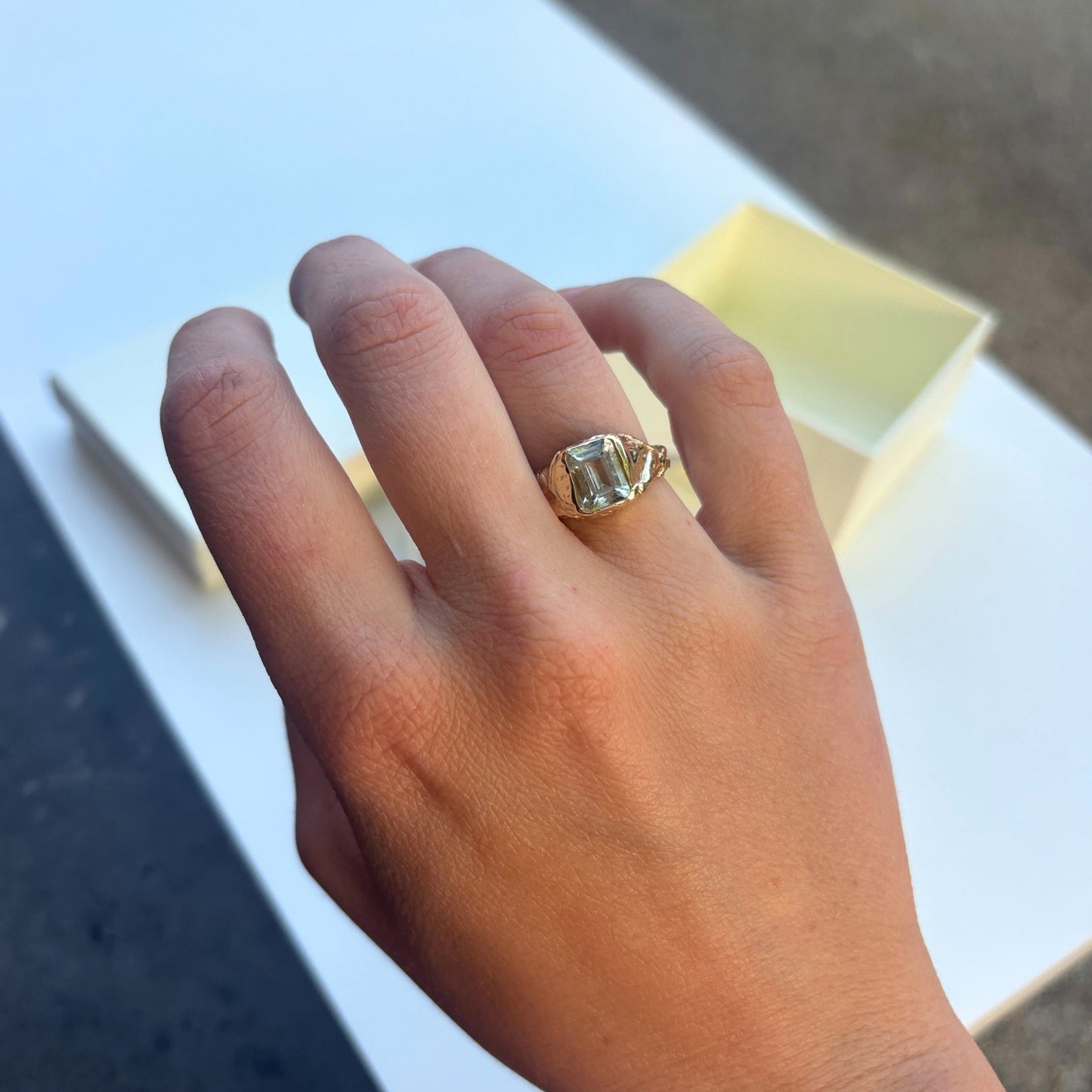 9ct Emerald Molten