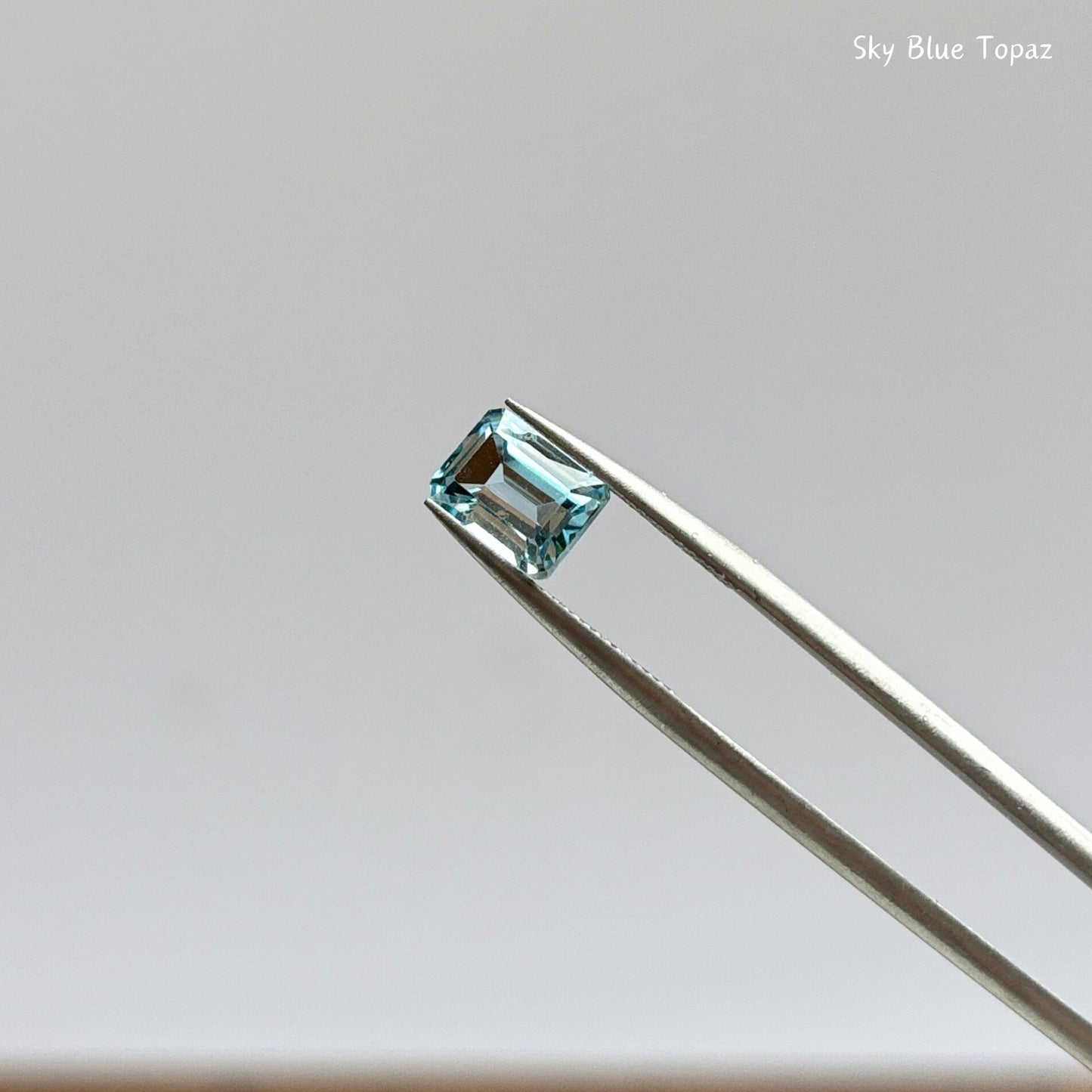 Silver Topaz Molten