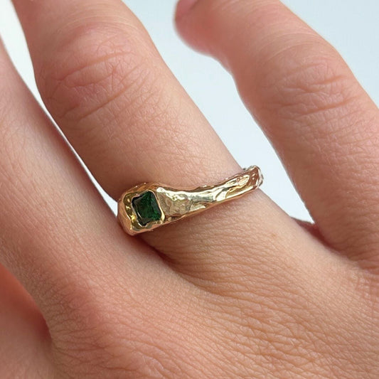 Emerald Huggie