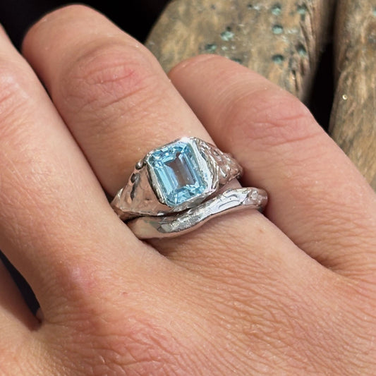 Silver Emerald Molten
